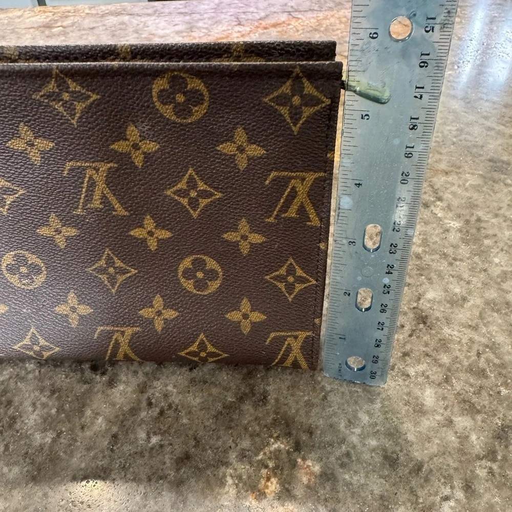 Louis Vuitton make up case